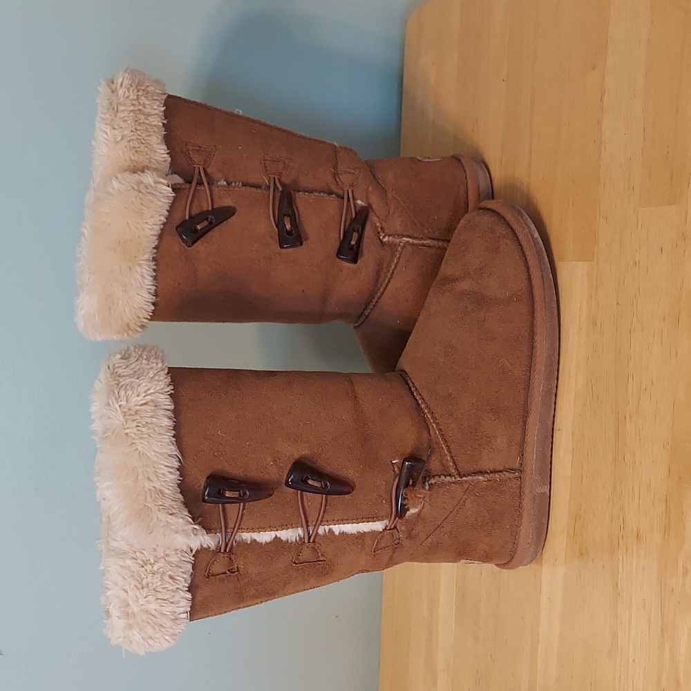 Apres by Lamo girls boots size 5y